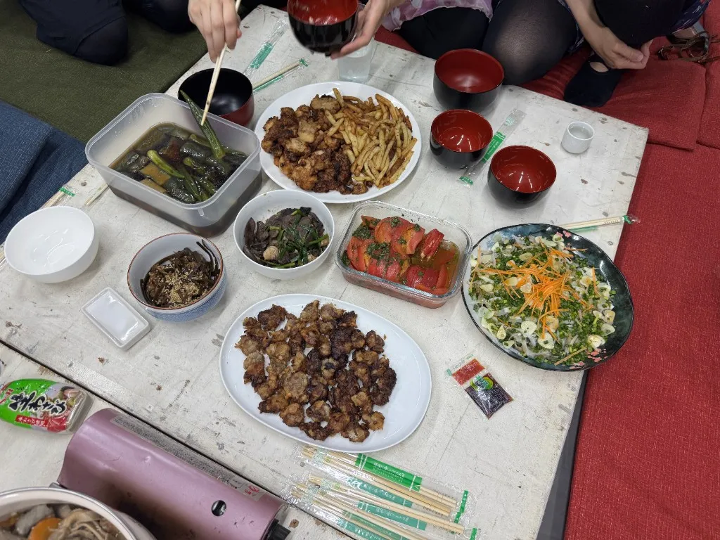 打ち上げの食卓